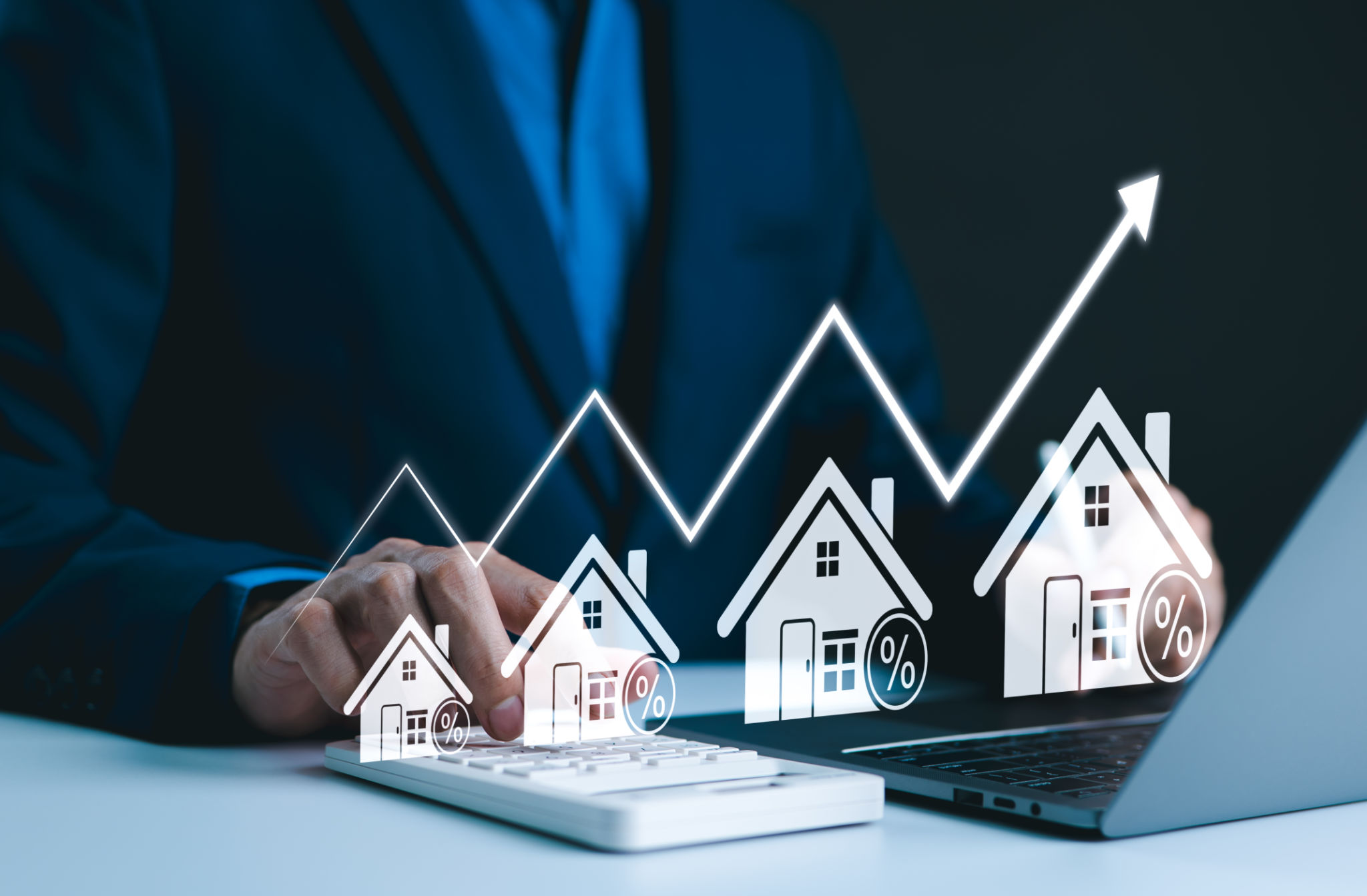 Immobilieninvestitions- und Marktwachstumskonzept. Analysiert Wachstumstrends auf dem Immobilienmarkt. Die Grafik zeigt steigende Hauspreise, Zinssätze, Immobilienhypotheken, Kredite für Eigenheime und Investitionsmöglichkeiten. Immobilieninvestitions- und Marktwachstumskonzept. Analysiert Wachstumstrends auf dem Immobilienmarkt. Die Grafik zeigt steigende Hauspreise, Zinssätze, Immobilienhypotheken, Kredite für Eigenheime und Investitionsmöglichkeiten.