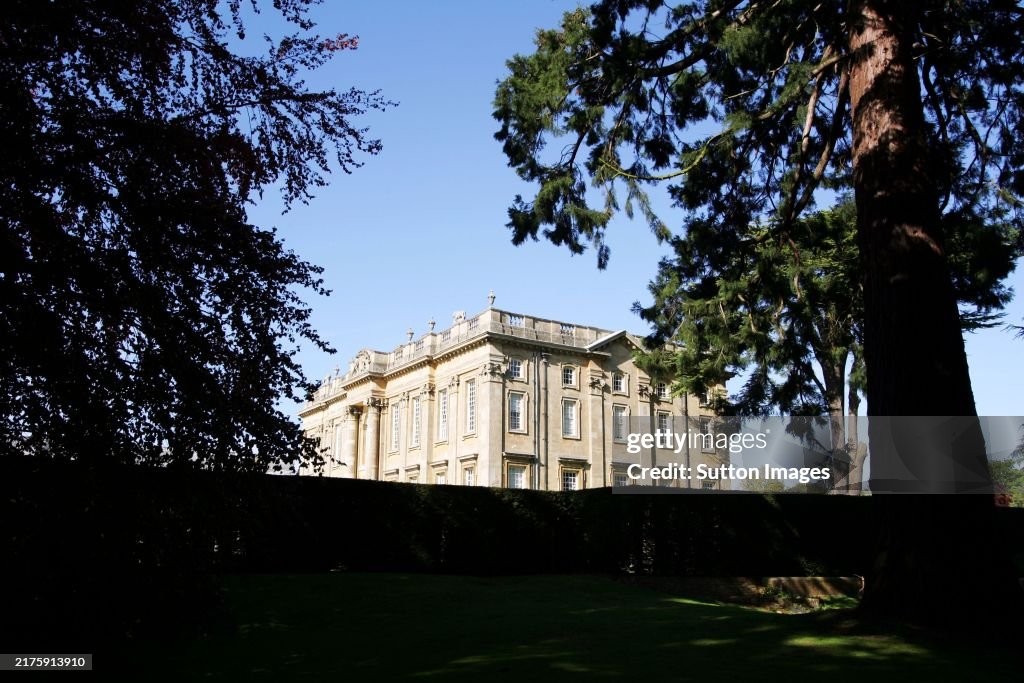 Auction of Easton Neston