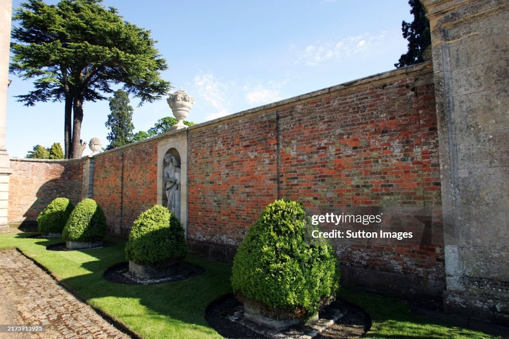 Auction of Easton Neston