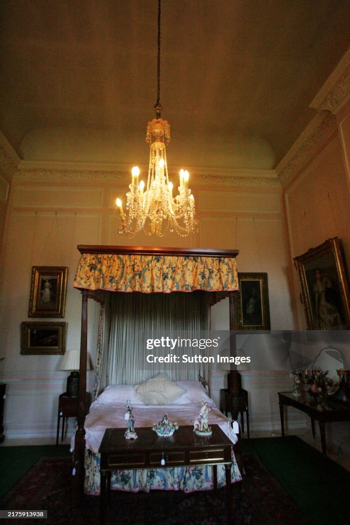 Auction of Easton Neston