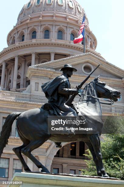 Texas Ranger Figure 55 Texas Ranger Statue Stock Photos, High-Res Pictures, and Images ...