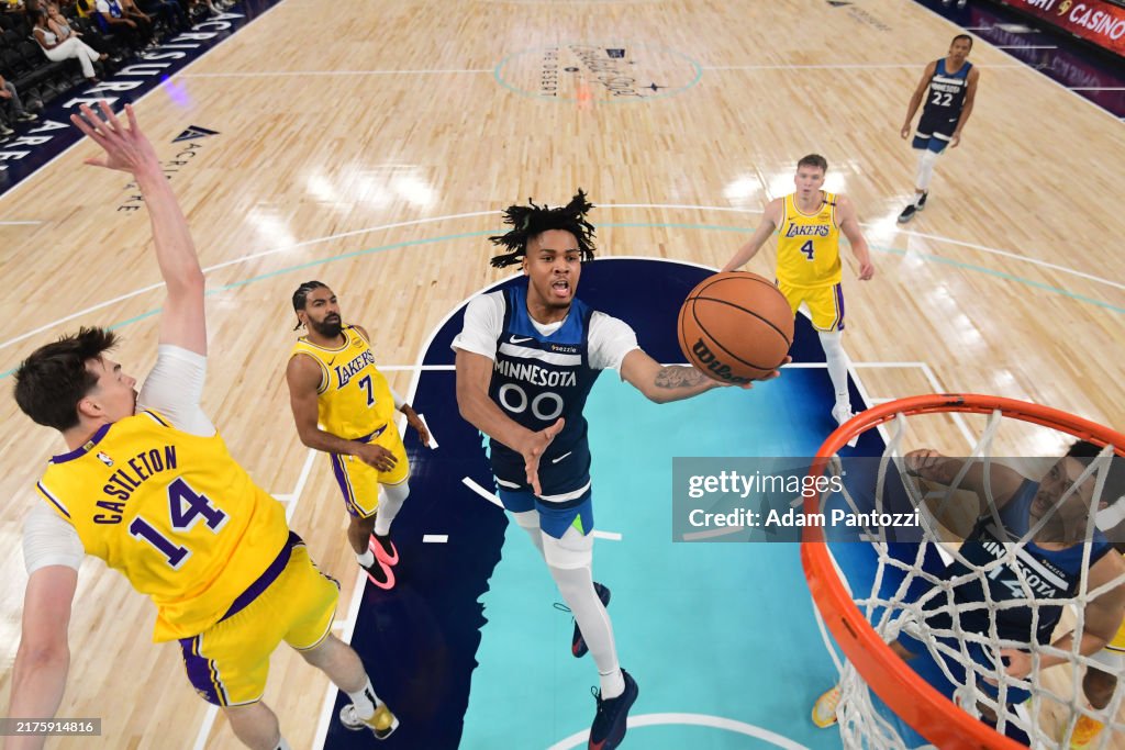 Minnesota Timberwolves v Los Angeles Lakers