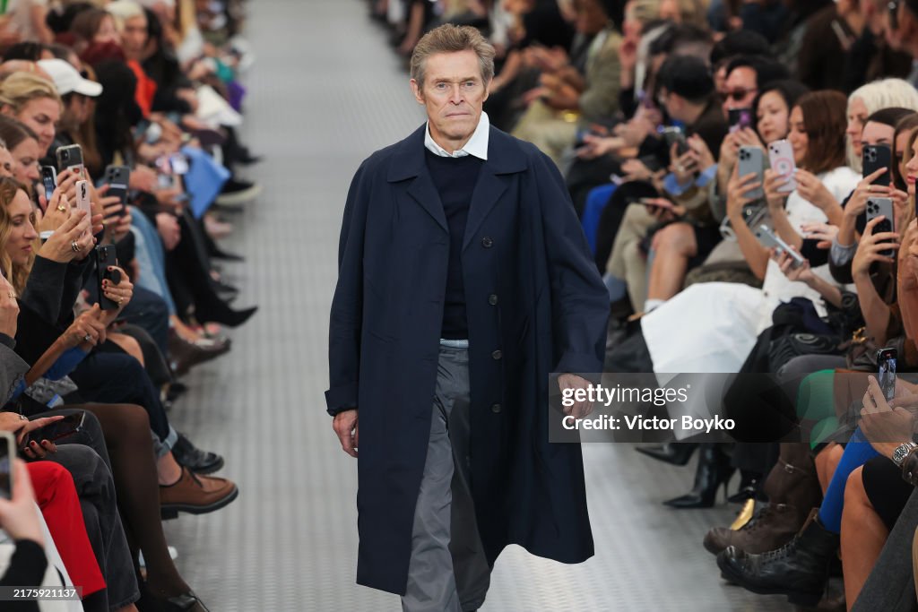 Miu Miu: Runway - Paris Fashion Week - Womenswear Spring-Summer 2025