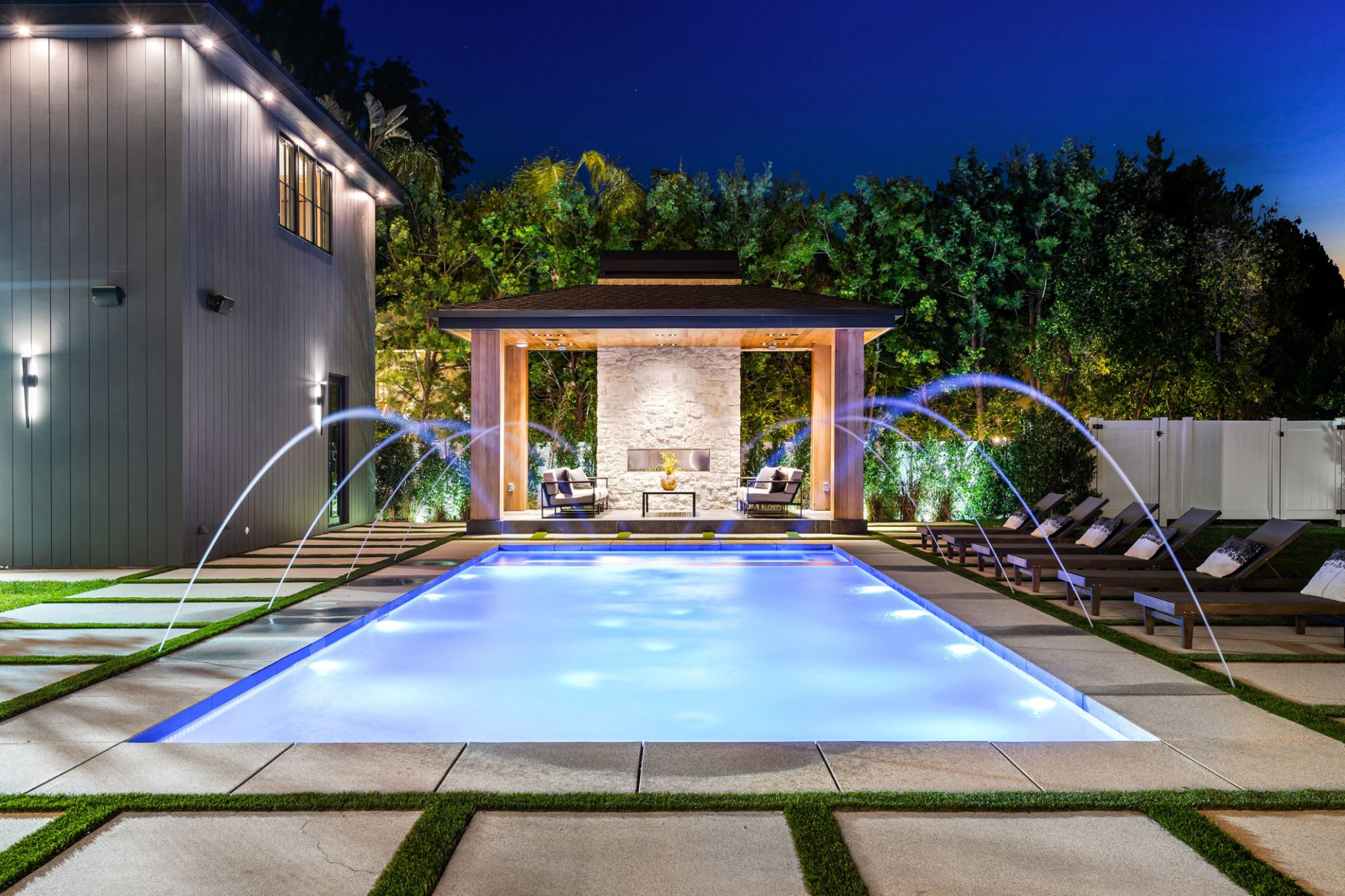 pool lighting