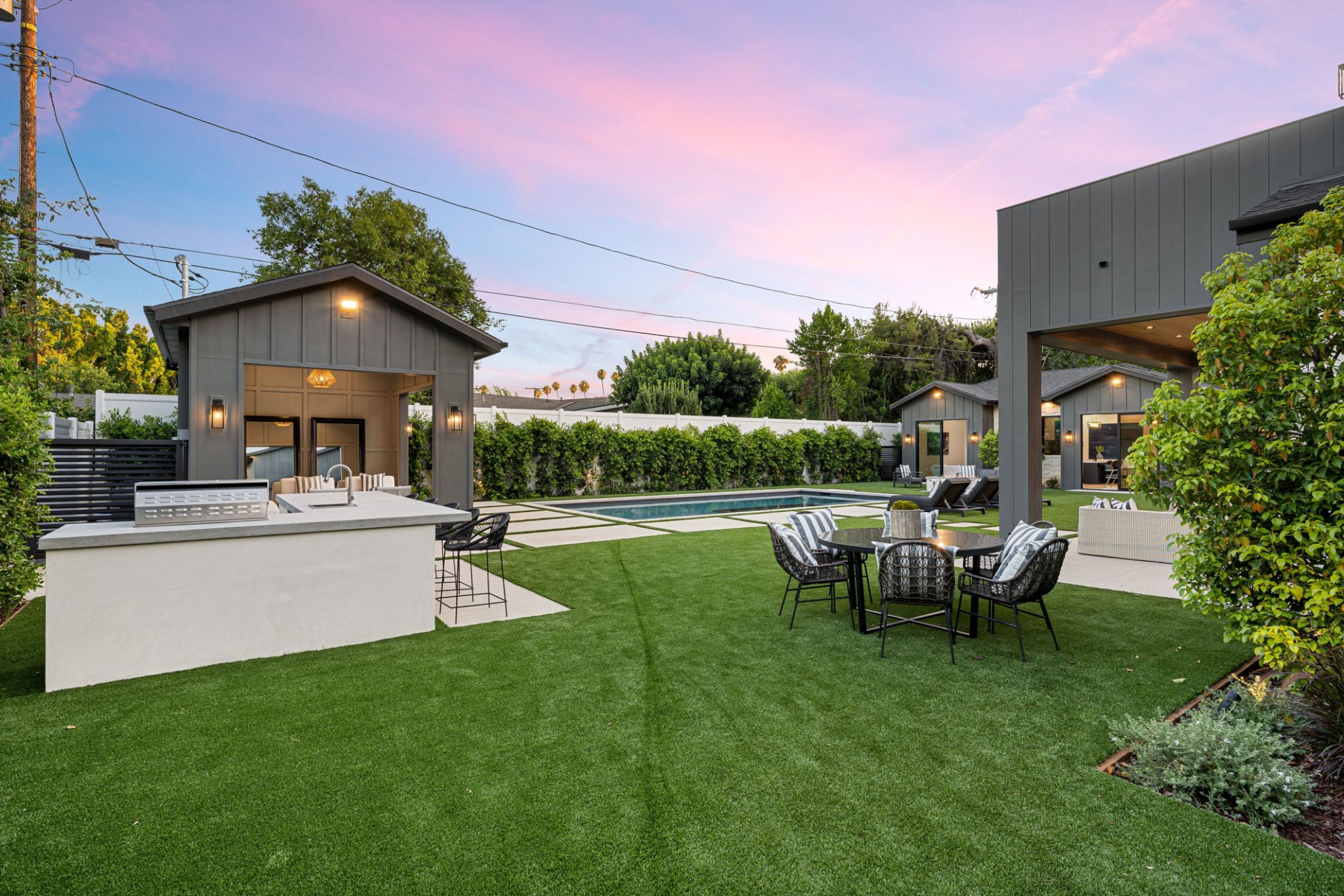modern backyard design