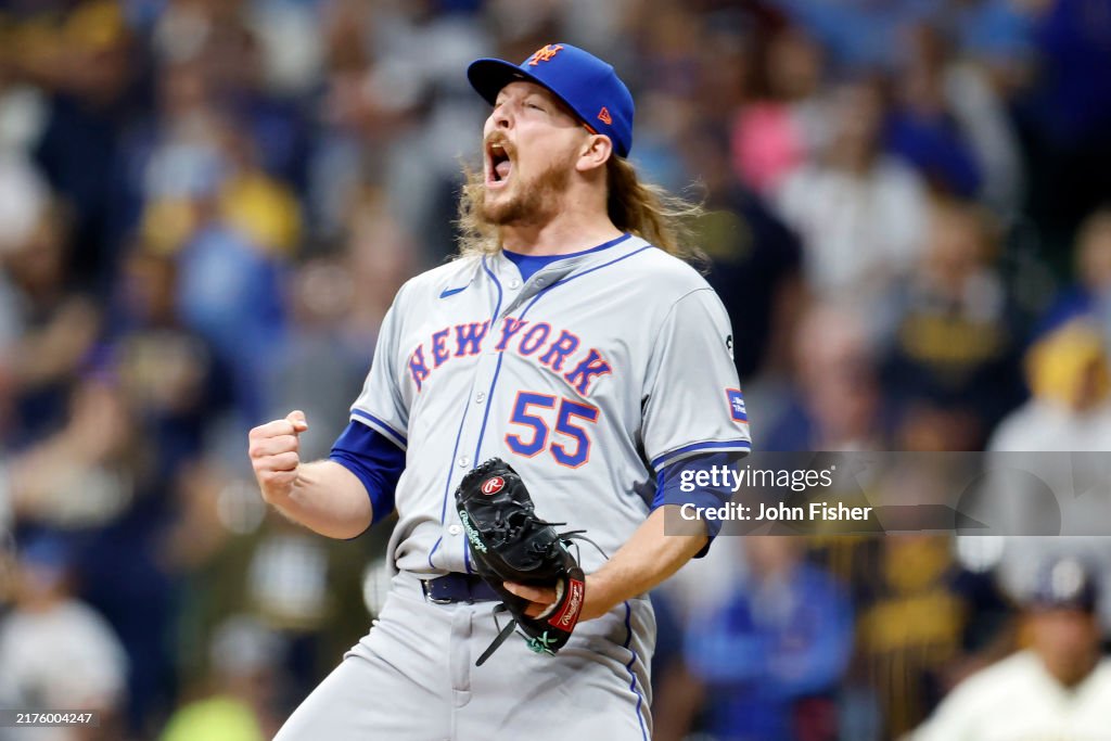 Wild Card Series - New York Mets v Milwaukee Brewers - Game 1