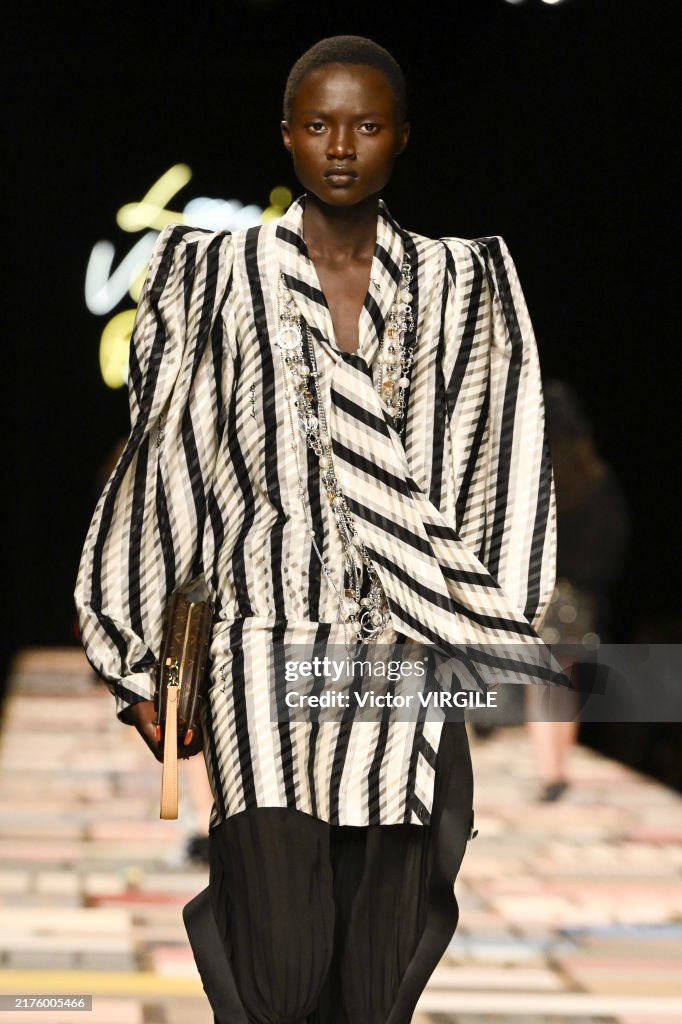 Fashion By Louis Vuitton Paris Fashion Week Louis Vuitton Spring