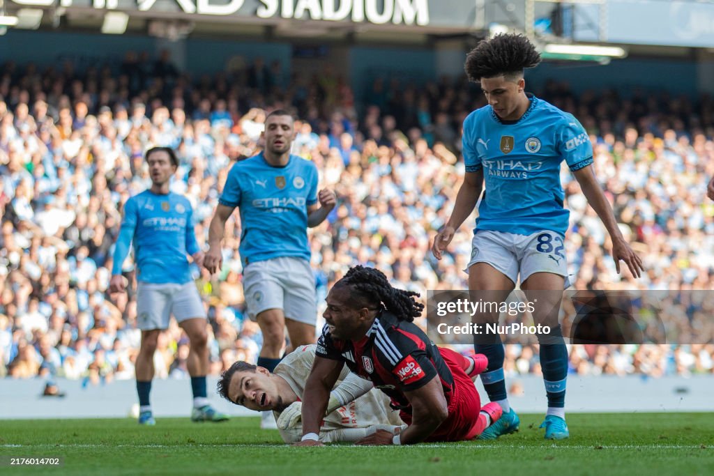Manchester City FC v Fulham FC - Premier League