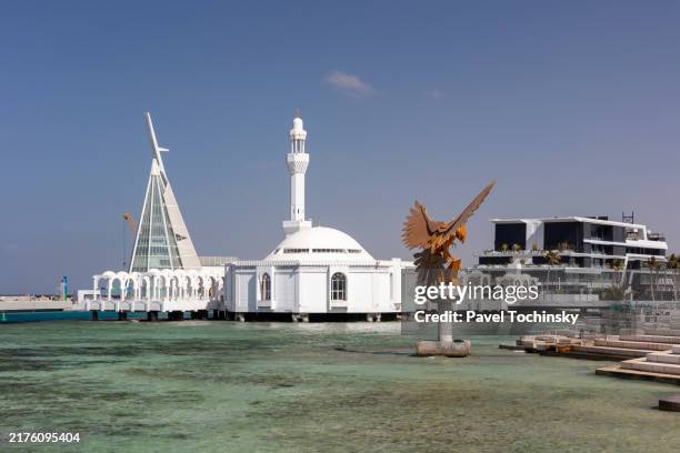 Al Rahah 48 Al Rahmah Mosque Stock Photos, High-Res Pictures, and Images - Getty ...