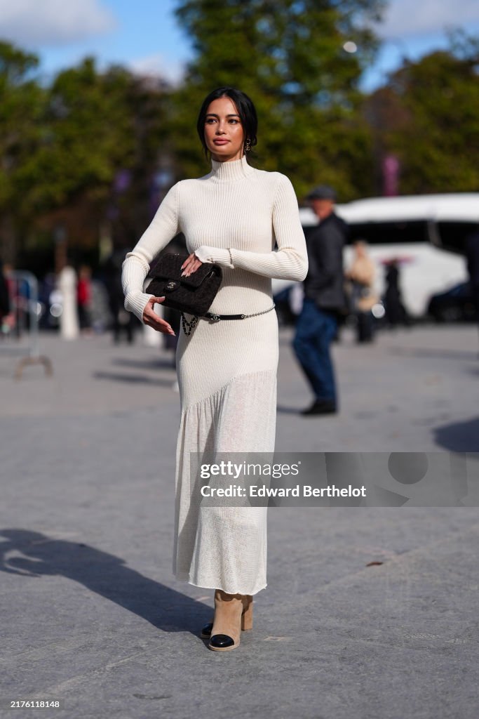 Street Style - Paris Fashion Week - Womenswear Spring/Summer 2025 - Day Nine