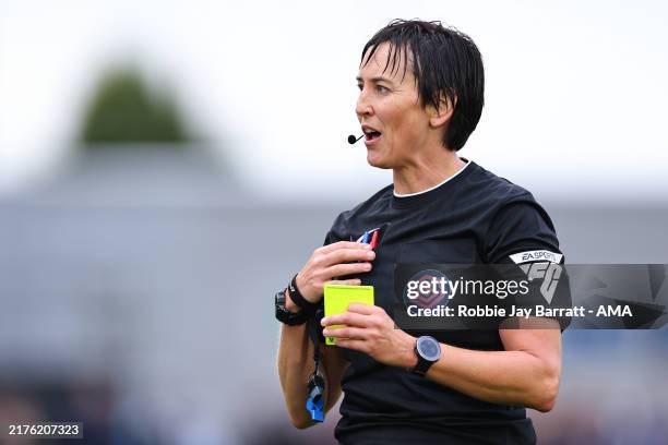 Jane Simms Referee 79 Jane Simms Stock Photos, High-Res Pictures, and Images - Getty Images