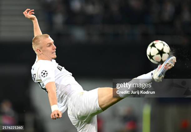 Mika Biereth of SK Sturm Graz controls the ball in the air during the UEFA Champions League 2024/25 League Phase MD2 match between SK Sturm Graz and...