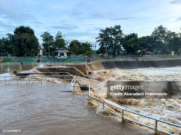 Small Dam On Rivers 2,685 Small Dam Stock Photos, High-Res Pictures, and Images - Getty Images
