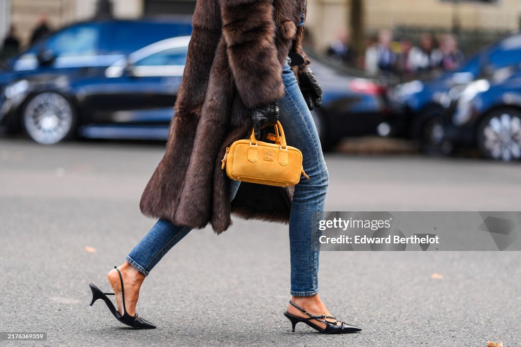 Street Style - Paris Fashion Week - Womenswear Spring/Summer 2025 - Day Nine