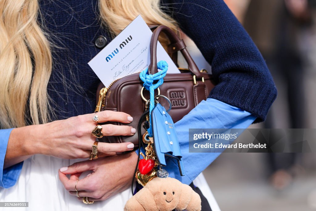 Street Style - Paris Fashion Week - Womenswear Spring/Summer 2025 - Day Nine