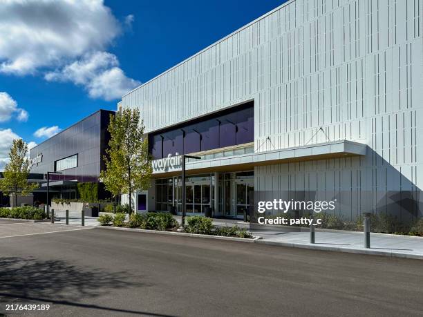 Wayfay Rasmlari 1,114 Wayfair Stock Photos, High-Res Pictures, and Images - Getty Images
