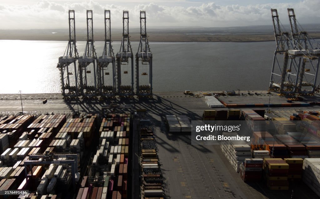 New Fourth Berth At DP World Plc's London Gateway Container Port
