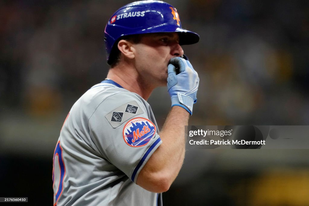 Wild Card Series - New York Mets v Milwaukee Brewers - Game 3