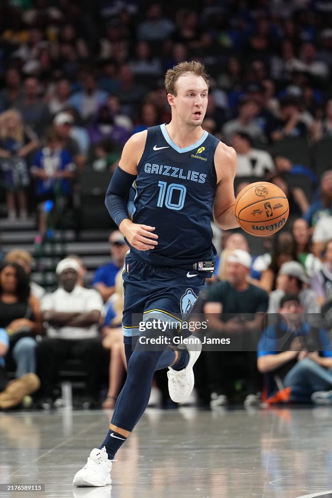 Memphis Grizzlies v Dallas Mavericks