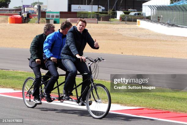 155 David Bull Television Presenter Stock Photos, High-Res Pictures ...