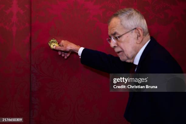 Austrian President Alexander Van der Bellen welcomes Herbert Kickl, leader of the far-right Freedom Party of Austria , ahead of meeting at the...