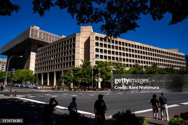 Fbi Dc 499 J Edgar Hoover Fbi Building Stock Photos, High-Res Pictures, and ...
