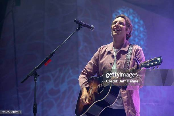 Ben Rector Wall 396 Ben Rector Photos & High Res Pictures - Getty Images