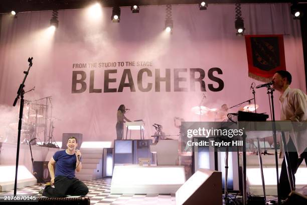 Mike Riddleburger 123 Sean Hutchinson Stock Photos, High-Res Pictures, and Images - Getty ...