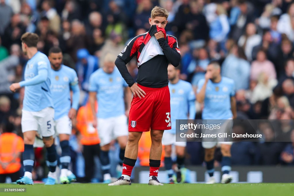 Manchester City FC v Fulham FC - Premier League