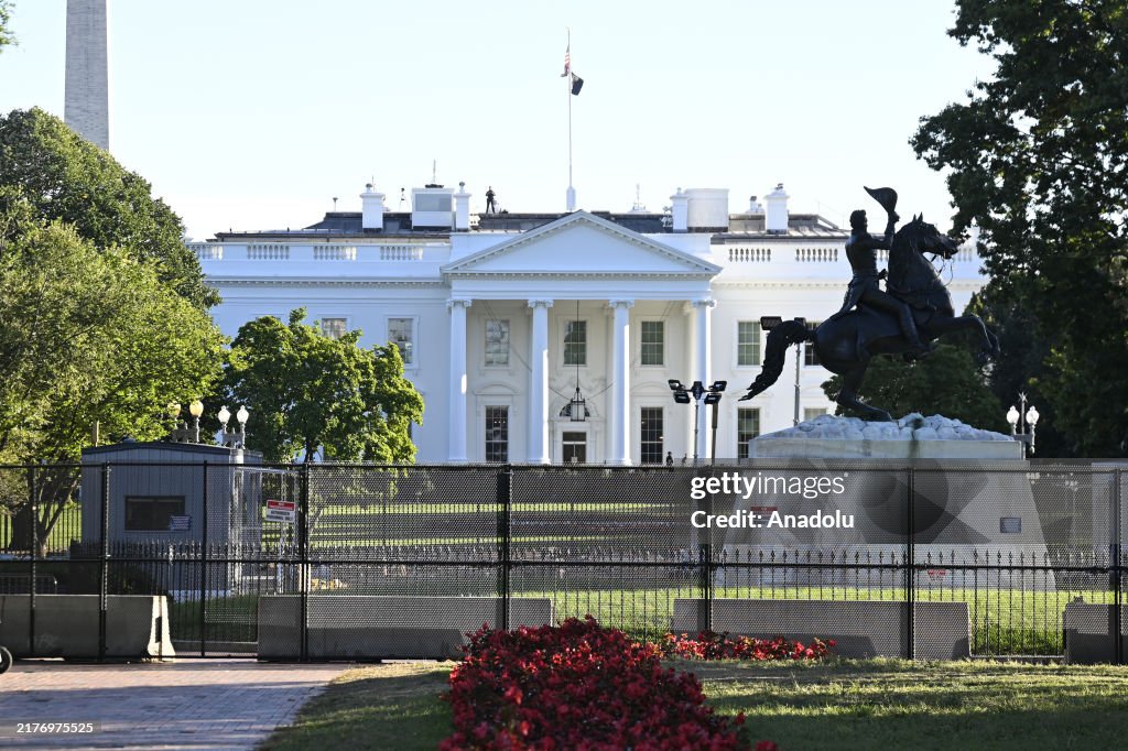 Inauguration preparations start around the White House