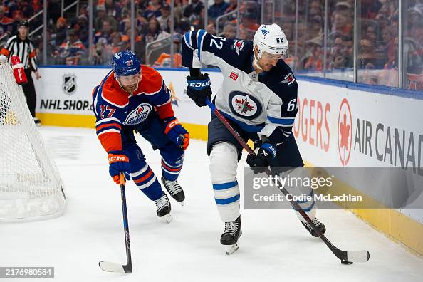Winnipeg Jets v Edmonton Oilers Winnipeg Jets v Edmonton Oilers