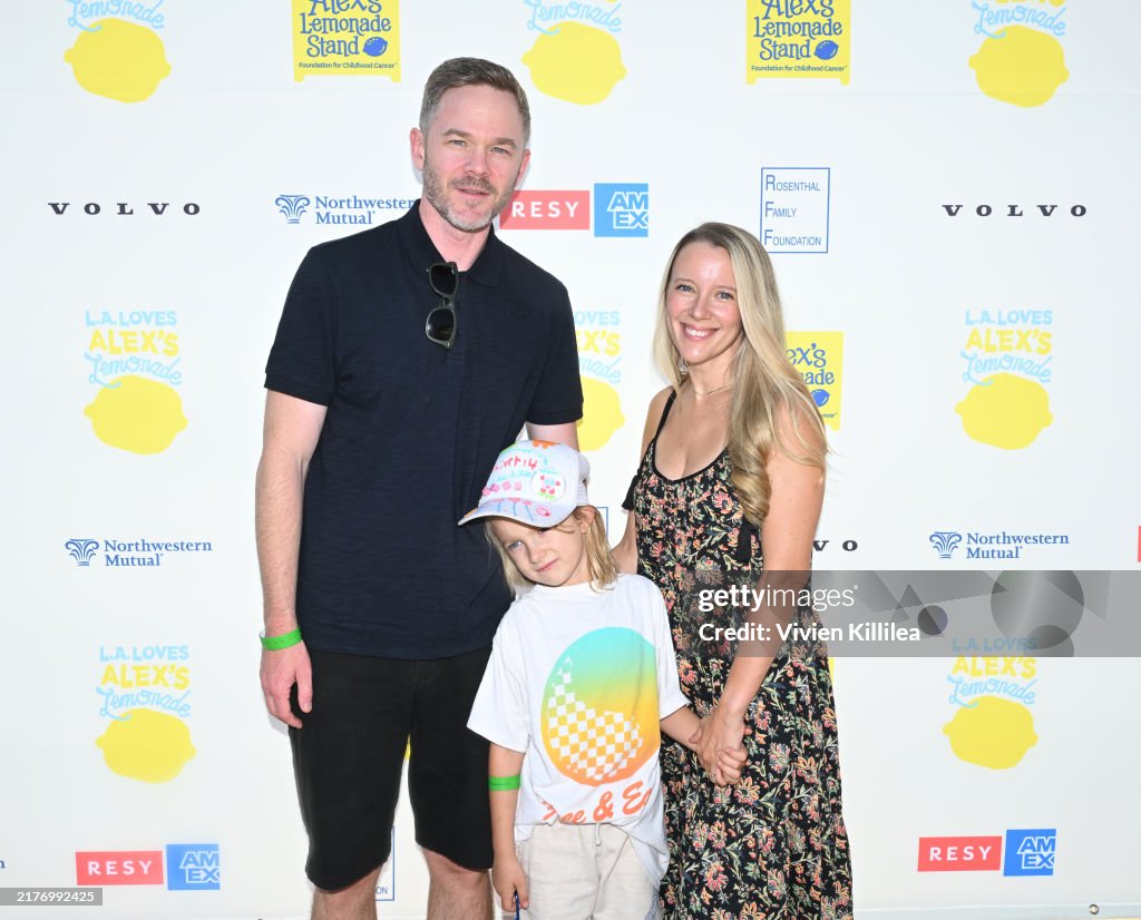 LA Loves Alex's Lemonade