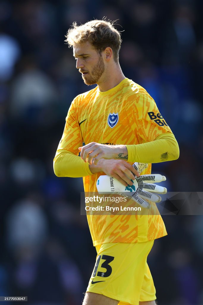 Portsmouth FC v Oxford United FC - Sky Bet Championship