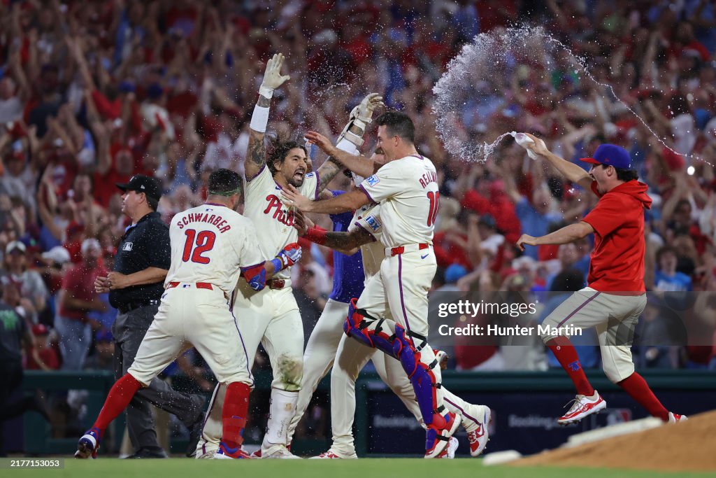 Division Series - New York Mets v Philadelphia Phillies - Game 2