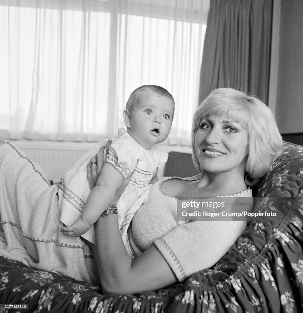 British Actress Impressionist And Singer Faith Brown At Home With british-actress-impressionist-and-singer-faith-brown-at-home-with
