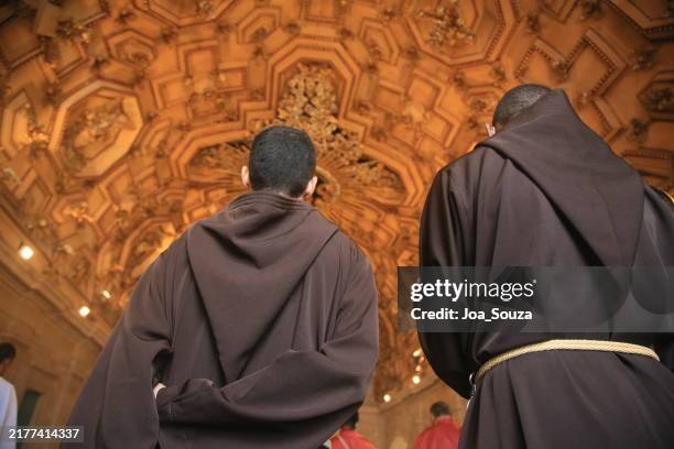 franciscan monk in salvador - monk religious occupation stock pictures, royalty-free photos & images