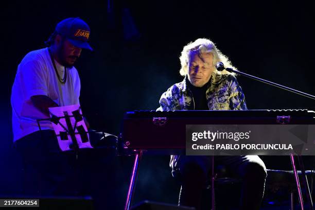 Marcarlo Rapper 501 Rj (Rapper) Stock Photos, High-Res Pictures, and Images - Getty Images