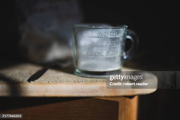 glass measuring cup - millilitre stock pictures, royalty-free photos & images