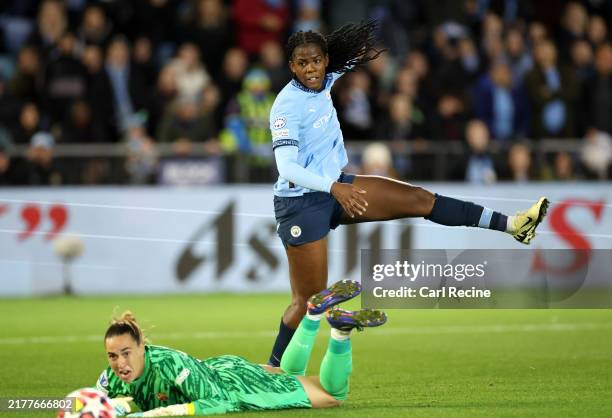 Khadija Shaw of Manchester City scores her team's second goal during the UEFA Women's Champions League match between Manchester City and FC Barcelona...