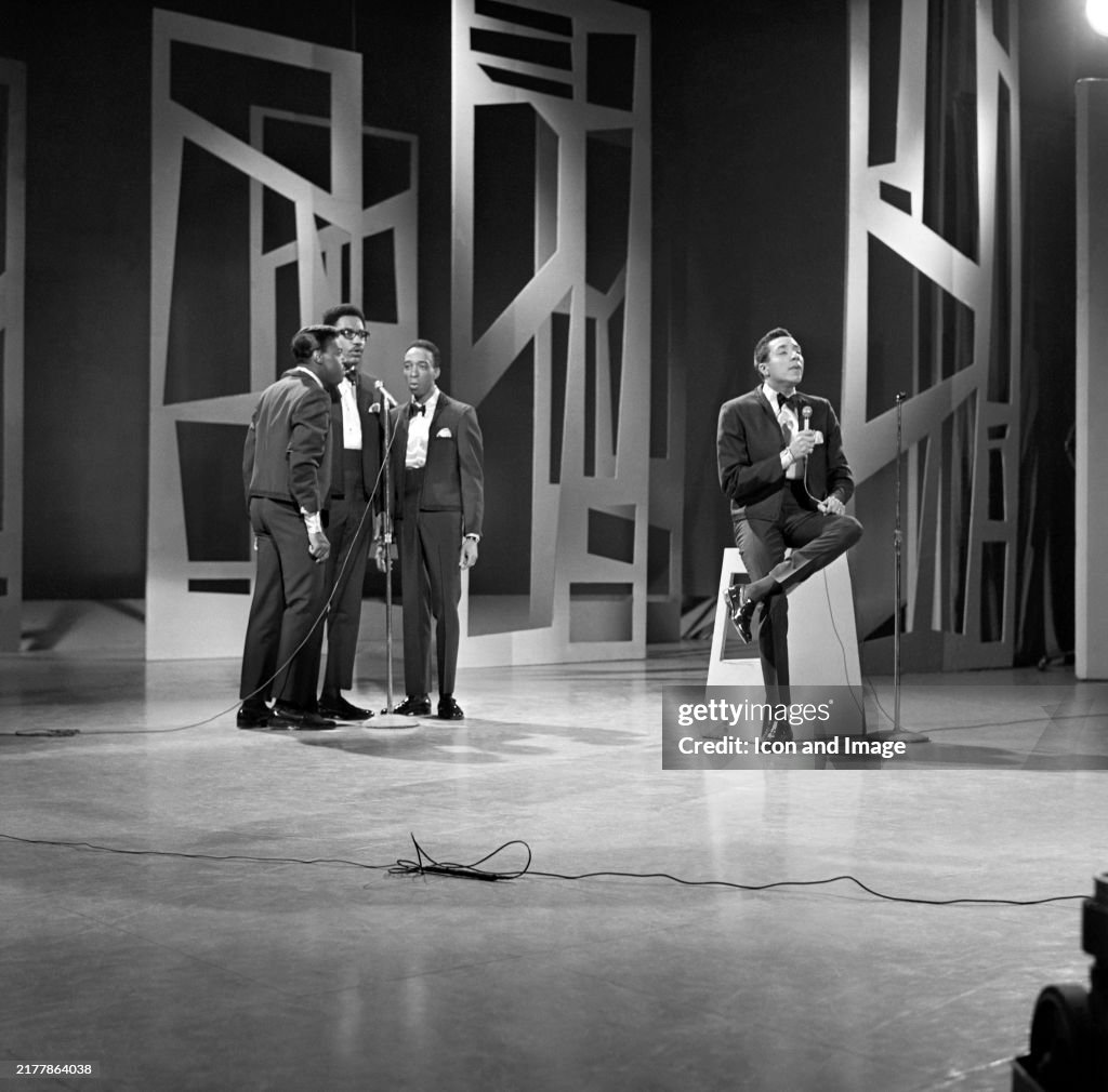 Smokey Robinson & The Miracles On The Ed Sullivan Show