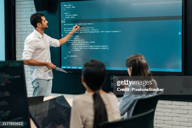 Programming Showcase 515 Interface The Program Stock Photos, High-Res Pictures, and Images ...