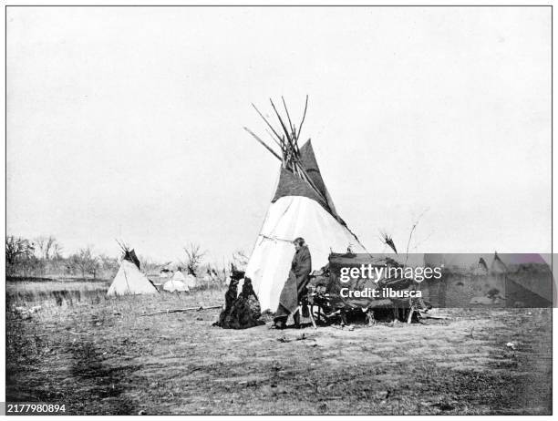 geschichte und sehenswürdigkeiten der usa: comanche, zelt - north american comanche stock-grafiken, -clipart, -cartoons und -symbole