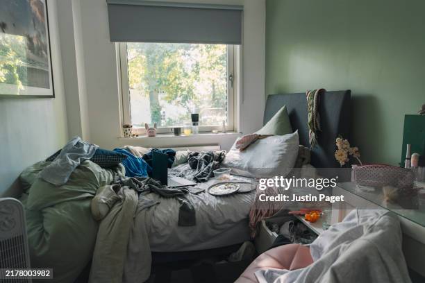 still life of a messy bedroom - caos foto e immagini stock