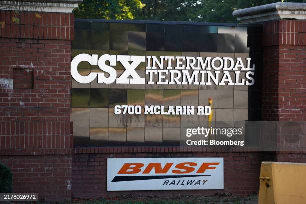 Csx Terminals 367 Csx Corp Photos & High Res Pictures - Getty Images