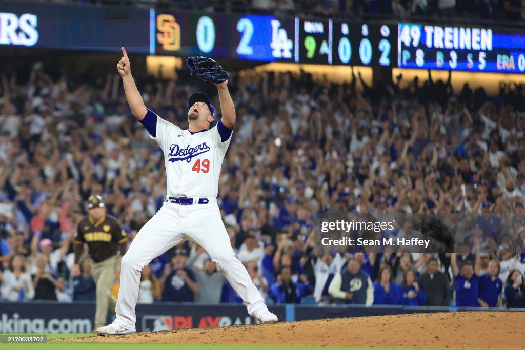 Division Series - San Diego Padres v Los Angeles Dodgers - Game 5
