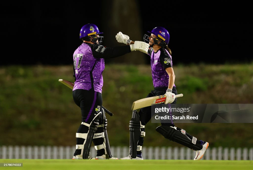 T20 Spring Challenge - Strikers v Hurricanes