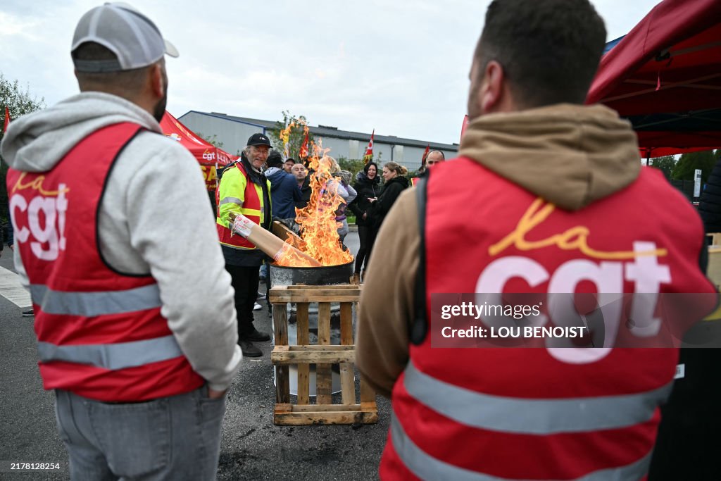 FRANCE-POLITICS-SOCIAL-ECONOMY-LABOUR-SANOFI-STRIKE