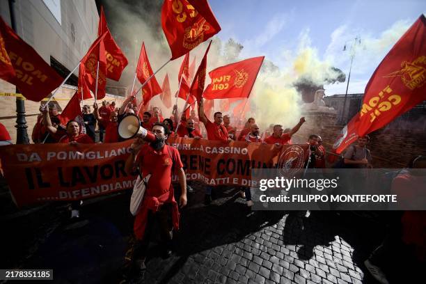 Italian Union 10,014 Italian Trade Unions Stock Photos, High-Res Pictures, and Images ...