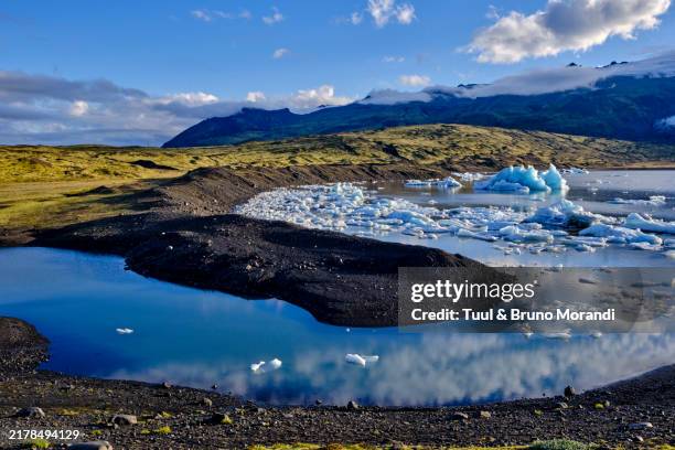 iceland, austurland region, the svinafellsjökull glacier - skaftafell-nationalpark stock-fotos und bilder