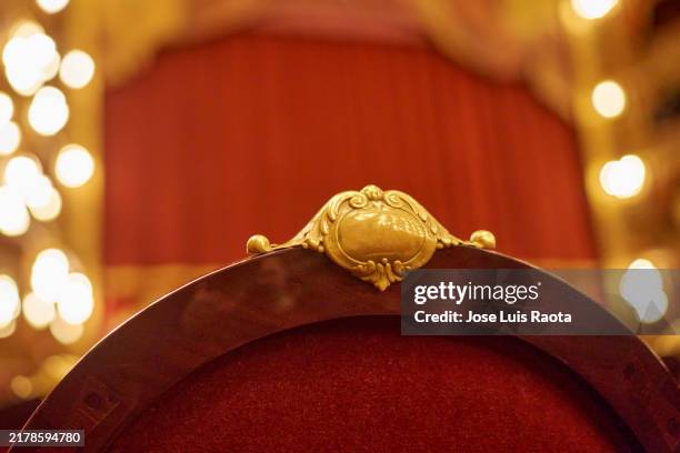 front view of the theater stage - opéra photos et images de collection